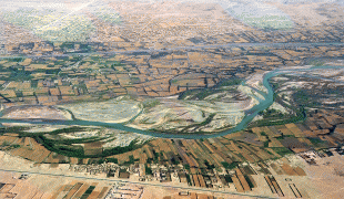 Bản đồ-Kandahar Airport-1200px-Aerial_photograph_of_Kandahar_Province_in_2011.jpg