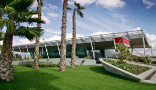 Karta-Tiranas internationella flygplats Moder Teresa-Terminal_jashte.jpg