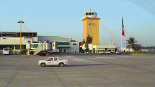 Peta-Bandar Udara Internasional Lic. Gustavo Díaz Ordaz-1200px-Aeropuerto_Internacional_de_Puerto_Vallarta.jpg