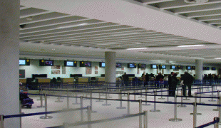 Географічна карта-Пафос (аеропорт)-Paphos_International_Airport_Check-in_Hall.jpg